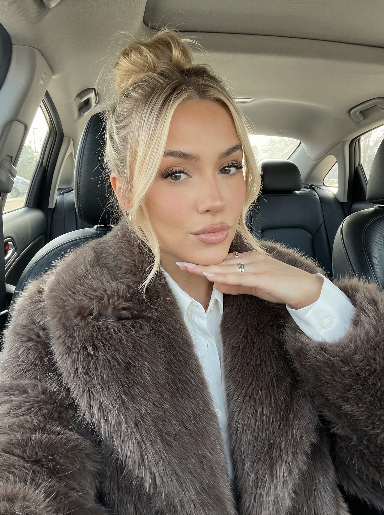 Short faux-fur jacket