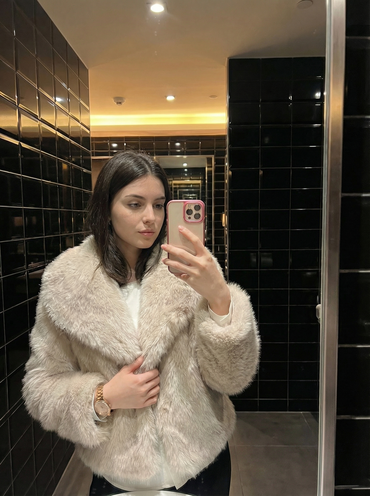 Short faux-fur jacket