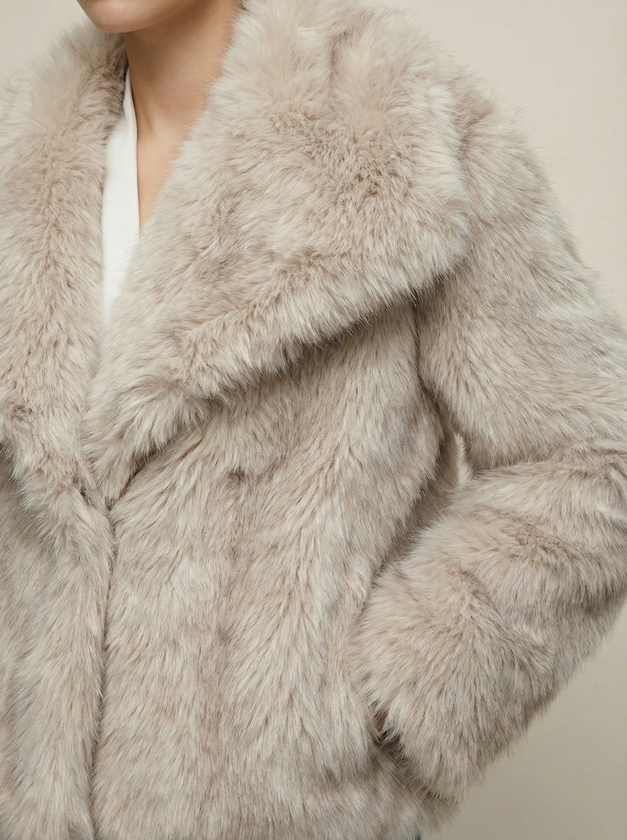 Short faux-fur jacket
